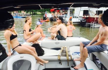 Wake Riderz – Boat Rentals Lake Austin