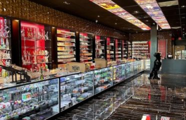 Smokey Heads Smoke & Vape